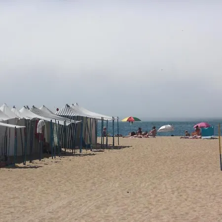 Bed & Seaside - Bola Da Nivea 나자레