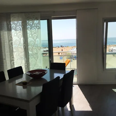 Bed & Seaside - Bola Da Nivea * 나자레