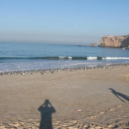 Bed & Seaside - Bola Da Nivea 나자레