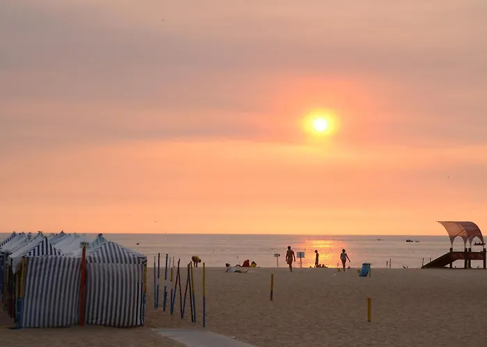 Bed & Seaside - Bola Da Nivea * Nazare