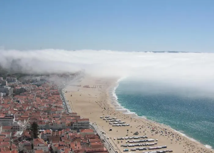 Apartment Bed & Seaside - Bola Da Nivea