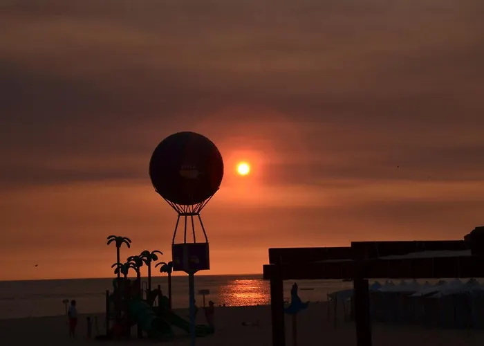 Bed & Seaside - Bola Da Nivea * Nazare