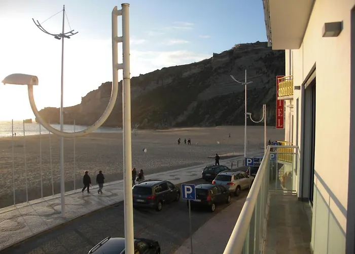 Bed & Seaside - Bola Da Nivea * Nazare